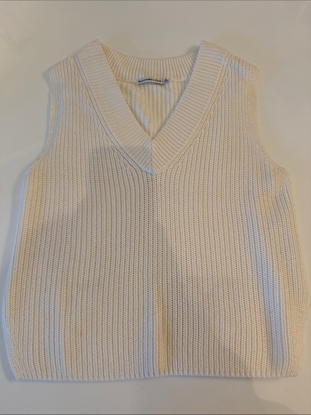 Abercrombie & Fitch Cream V-Neck Knit Sweater Vest